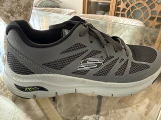 Zapatillas Skechers Gris Talla 44