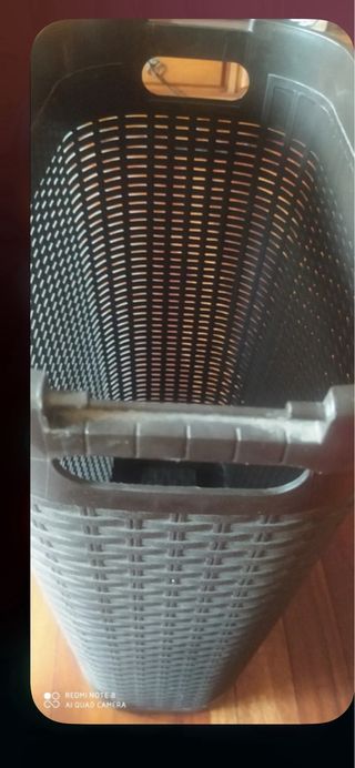 Cesto de resina negro