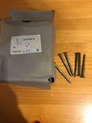 4 Cajas Tornillos de 200 Unidades cada una