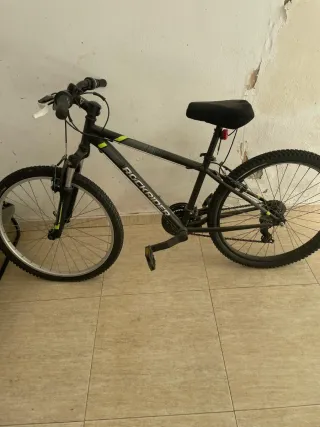 Bicicleta Rockrider Negra niño de 8 a 11 años