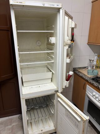 Nevera blanca CARMA