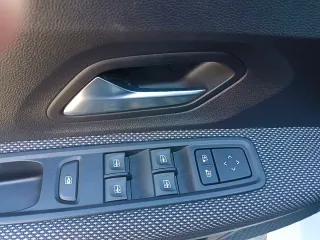 DACIA SANDERO. 22.000KM Y 7 AÑOS DE GARANTÍA.