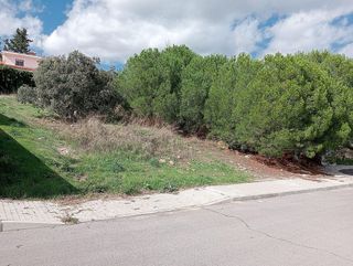 Terreno en venta en Miraflores de la Sierra