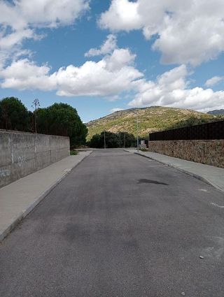 Terreno en venta en Miraflores de la Sierra