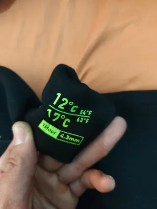 Traje de neopreno negro 4.3 mm