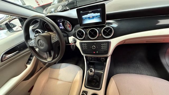 Mercedes-Benz Clase CLA 2016 “SOLO 156.000KM”