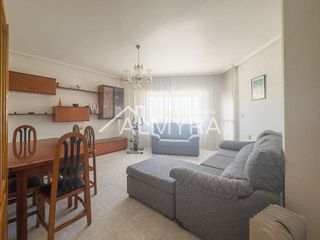 Piso en venta en Centro en Alcazares, Los