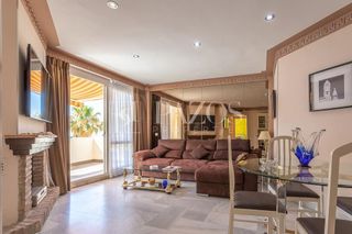 Ático en venta en Puerto Marina en Benalmádena