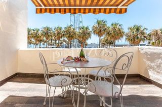 Ático en venta en Puerto Marina en Benalmádena