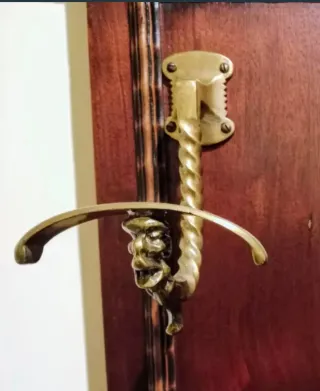 Mueble recibidor. Perchero. Madera, metal y espejo