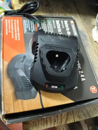 Cargador Parkside para batería