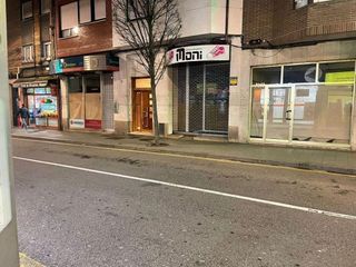Local comercial en venta en El Llano en Gijón