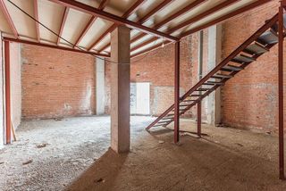 Local comercial en venta en Ermitagaña - Mendebaldea en Pamplona