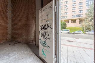 Local comercial en venta en Ermitagaña - Mendebaldea en Pamplona