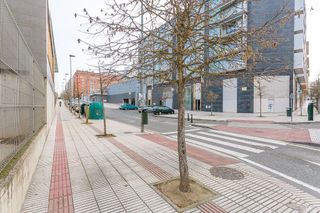 Local comercial en venta en Ermitagaña - Mendebaldea en Pamplona