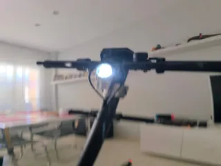 Patinete eléctrico wayscral  con muy poco uso.