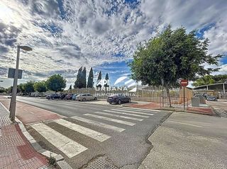 Terreno en venta en Lucena