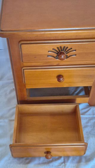 Mesita de noche 3 cajones madera miel