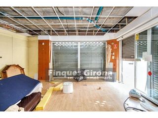 Local comercial en venta en Santa Eugènia en Girona