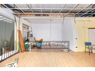 Local comercial en venta en Santa Eugènia en Girona