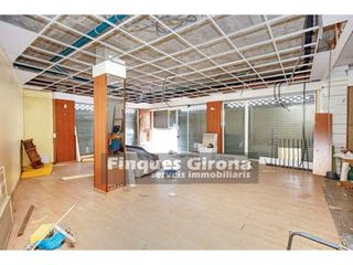 Local comercial en venta en Santa Eugènia en Girona