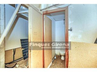 Local comercial en venta en Santa Eugènia en Girona