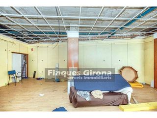 Local comercial en venta en Santa Eugènia en Girona