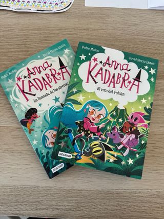 Lote de libros Anna Kadabra