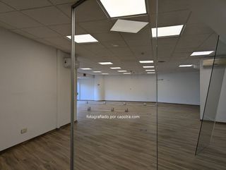 Oficina en alquiler en Sant Just Desvern