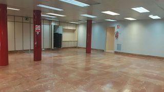 Local comercial en alquiler en Centre - Eixample – Can Llobet – Can Serra en Barbera del Vallès