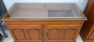 Mueble madera y cristal versátil