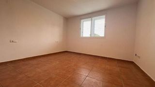 Piso en alquiler en Centro en Chiva