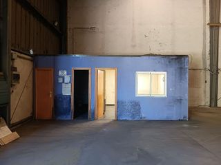 Nave industrial en alquiler en Venta de Baños