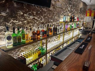 Local comercial en alquiler en Centro - Ayuntamiento en Santander