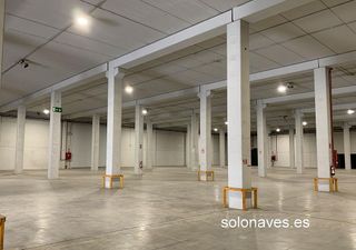 Nave industrial en alquiler en Avda. Cataluña en Zaragoza
