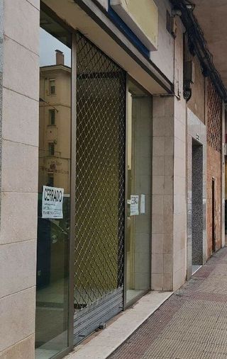 Local comercial en alquiler en Universidad - Los Lirios en Logroño