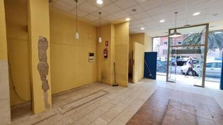 Local comercial en alquiler en Universidad - Los Lirios en Logroño