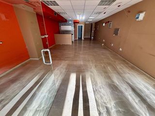 Local comercial en alquiler en El Pinar - Palacio de Congresos en Torremolinos