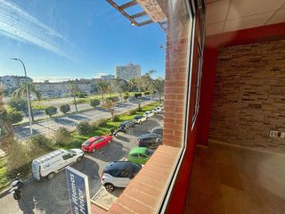 Local comercial en alquiler en El Pinar - Palacio de Congresos en Torremolinos