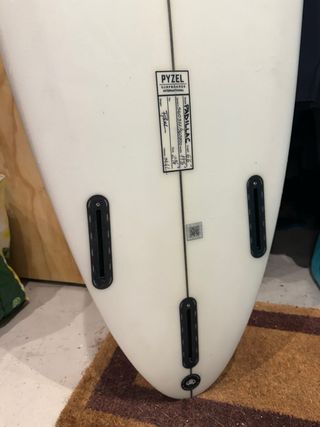 Tabla de surf PYZEL