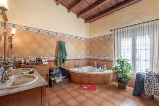 Chalet en venta en Zubia (La)