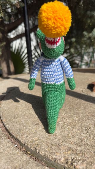 Peluche amigurumi Caimán de crochet hecho a mano