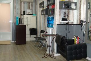 Local comercial en alquiler en Linares