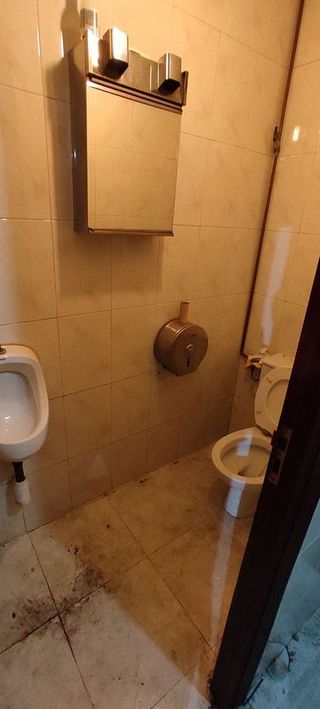 Local comercial en alquiler en Residencia - Abella en Lugo