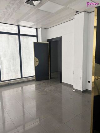 Local comercial en alquiler en General Dávila en Santander