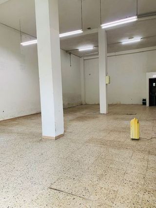 Local comercial en alquiler en El Llano en Gijón