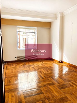 Oficina en alquiler en Centro - Ayuntamiento en Santander