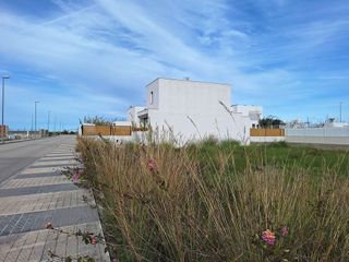 Chalet en venta en Oliva Playa en Oliva