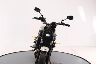 YAMAHA XSR 700 2025