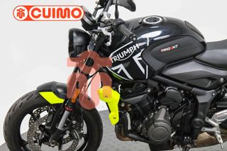 TRIUMPH TRIDENT 660